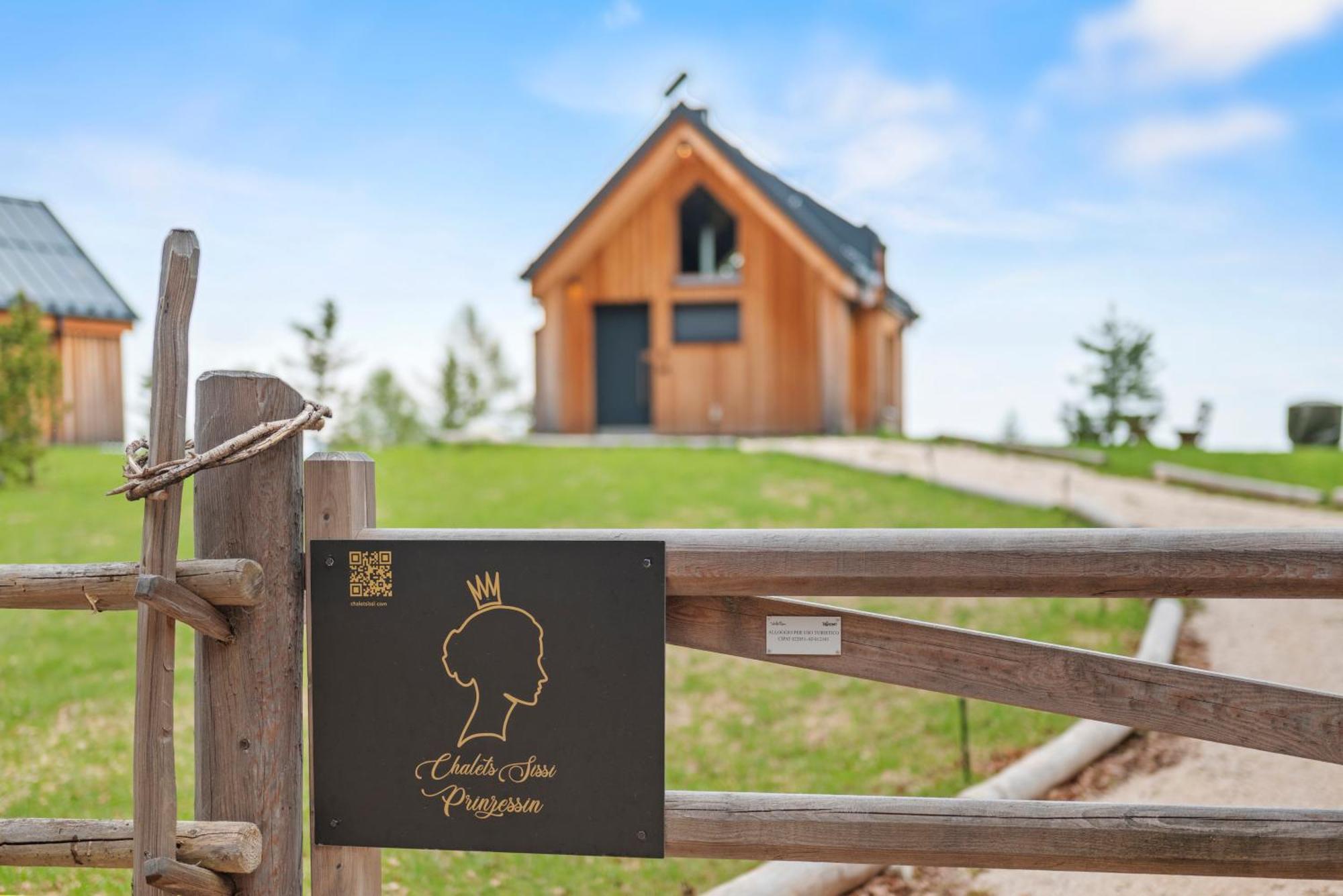 New Opening "Sissi Chalets" - Unique Luxury Hideaway With Mountain View & Sauna Mendola Kültér fotó