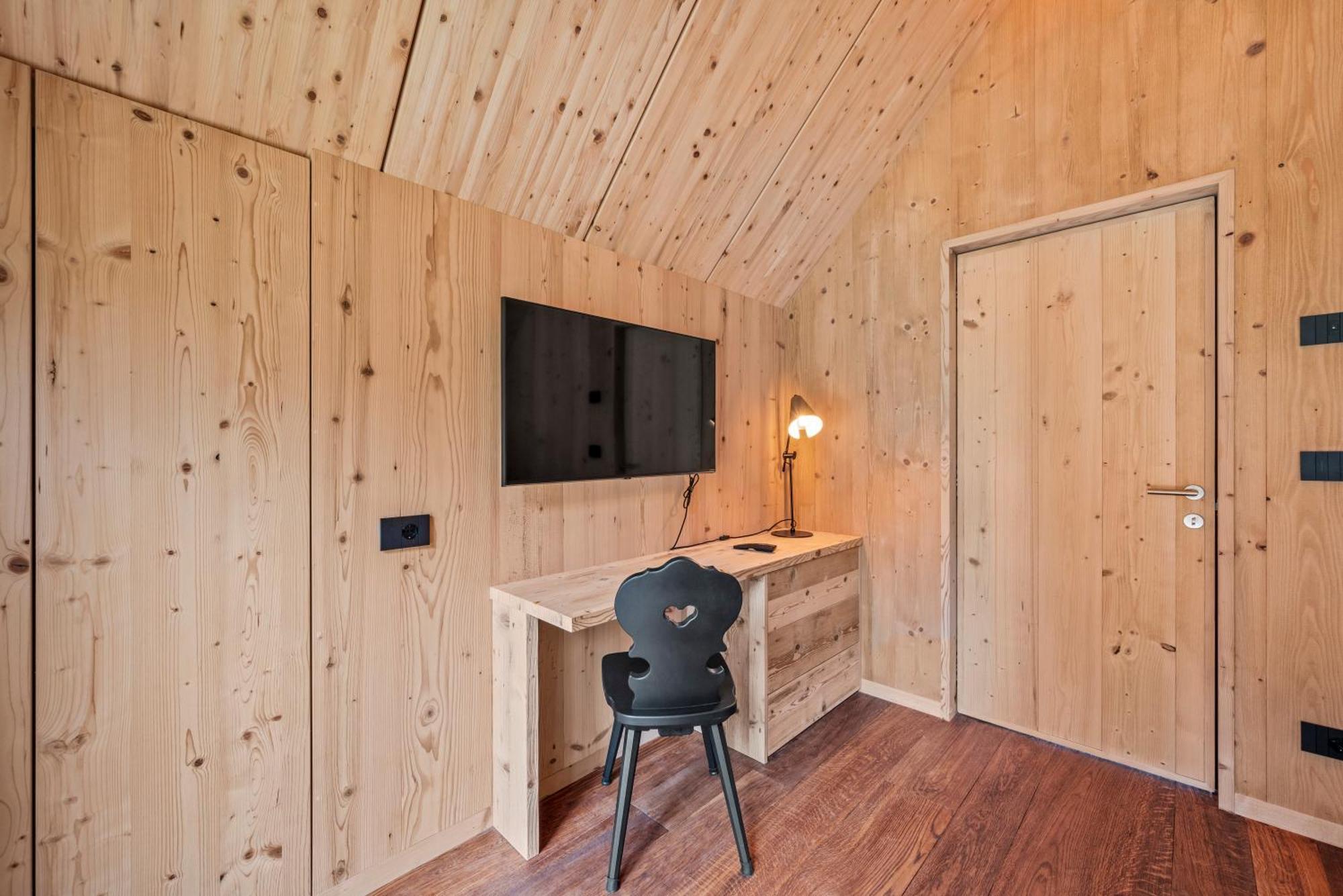 New Opening "Sissi Chalets" - Unique Luxury Hideaway With Mountain View & Sauna Mendola Kültér fotó